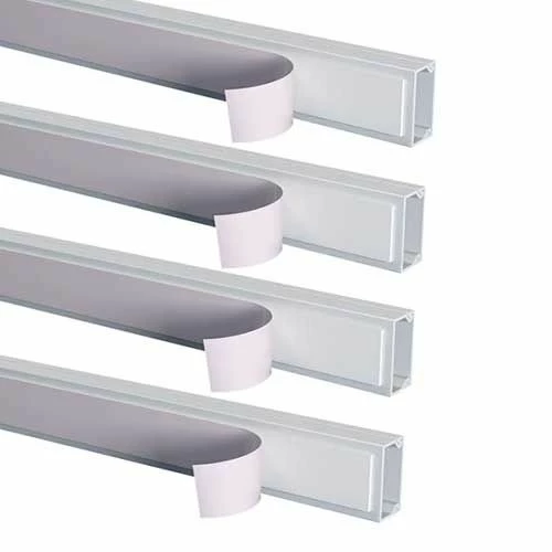 GGK Lot De 4 Moulures électriques Adhésives 15x30mm L.1,25m Blanche - WS10211 3 GGK Lot De 4 Moulures électriques Adhésives 15x30mm L.1,25m Blanche - WS10211