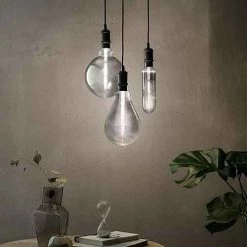 PHILIPS Modern Ampoule LED Filament Dimmable E27 230V 6,5W(=20W) 200lm 1800K LEDbulb Giant Globe - 315396 -123elec Soldes Magasin phi315396 philips giant led filament dim e27 230v 6 5w 25w 270lm 4000k smo 3